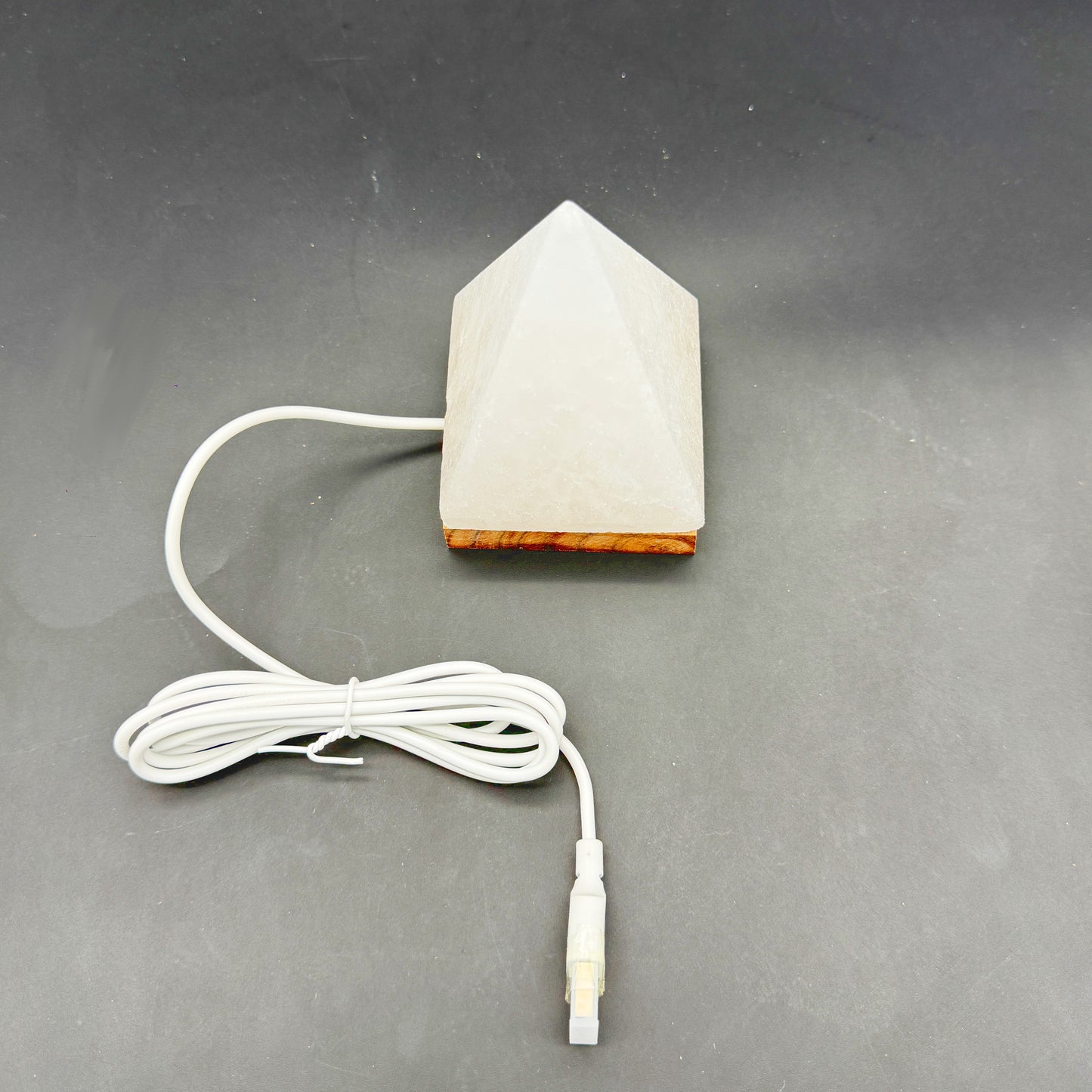 USB Salzlampe PYRAMIDE Weiß