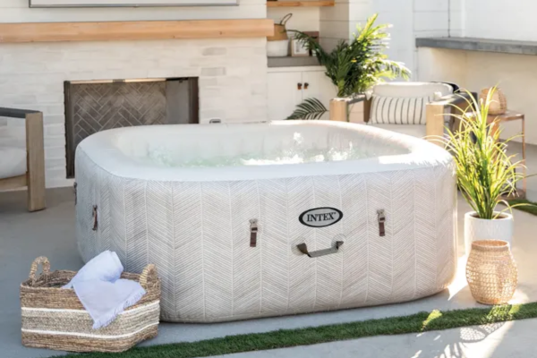 PureSpa Chevron DeLuxe HWS 800 für 4 Personen